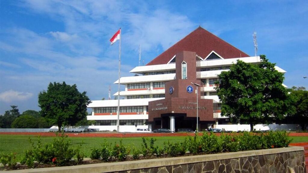 Lowongan dosen IPB 2025 dengan 100 formasi dosen tetap non-PNS di 13 fakultas
